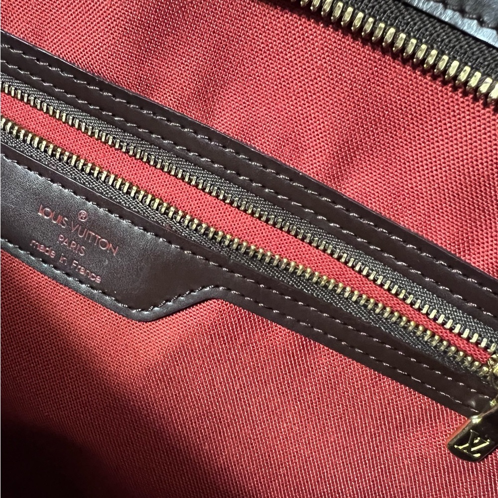 🔥🔥Louis Vuitton Vintage Damier Ebene Chelsea Tote Bag ASO958
AUTHENTIC LV🔥🔥 - Picture 11 of 16